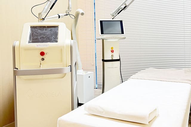 熊本駅前２分かずよ皮膚科 美容皮膚科クリニック　施術室