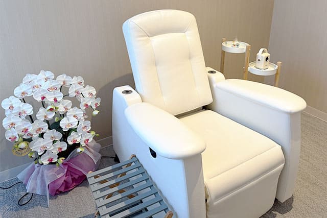 熊本駅前２分かずよ皮膚科 美容皮膚科クリニック　施術室2